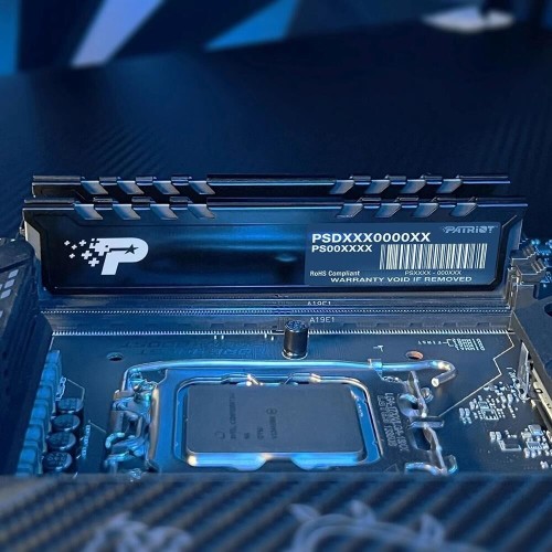 PATRIOT Память DDR5 16GB 5600MHz PSP516G560081H1 Signature Premium RTL PC5-44800 CL46 DIMM 288-pin 1.1В single rank с радиатором Ret PATRIOT Память DDR5 16GB 5600MHz PSP516G560081H1 Signature Premium RTL PC5-44800 CL46 DIMM 288-pin 1.1В single rank с радиатором Ret