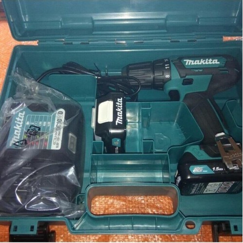 MAKITA Дрель-шуруповерт DF333DWAE, 2Ач, с двумя аккумуляторами MAKITA Дрель-шуруповерт DF333DWAE, 2Ач, с двумя аккумуляторами